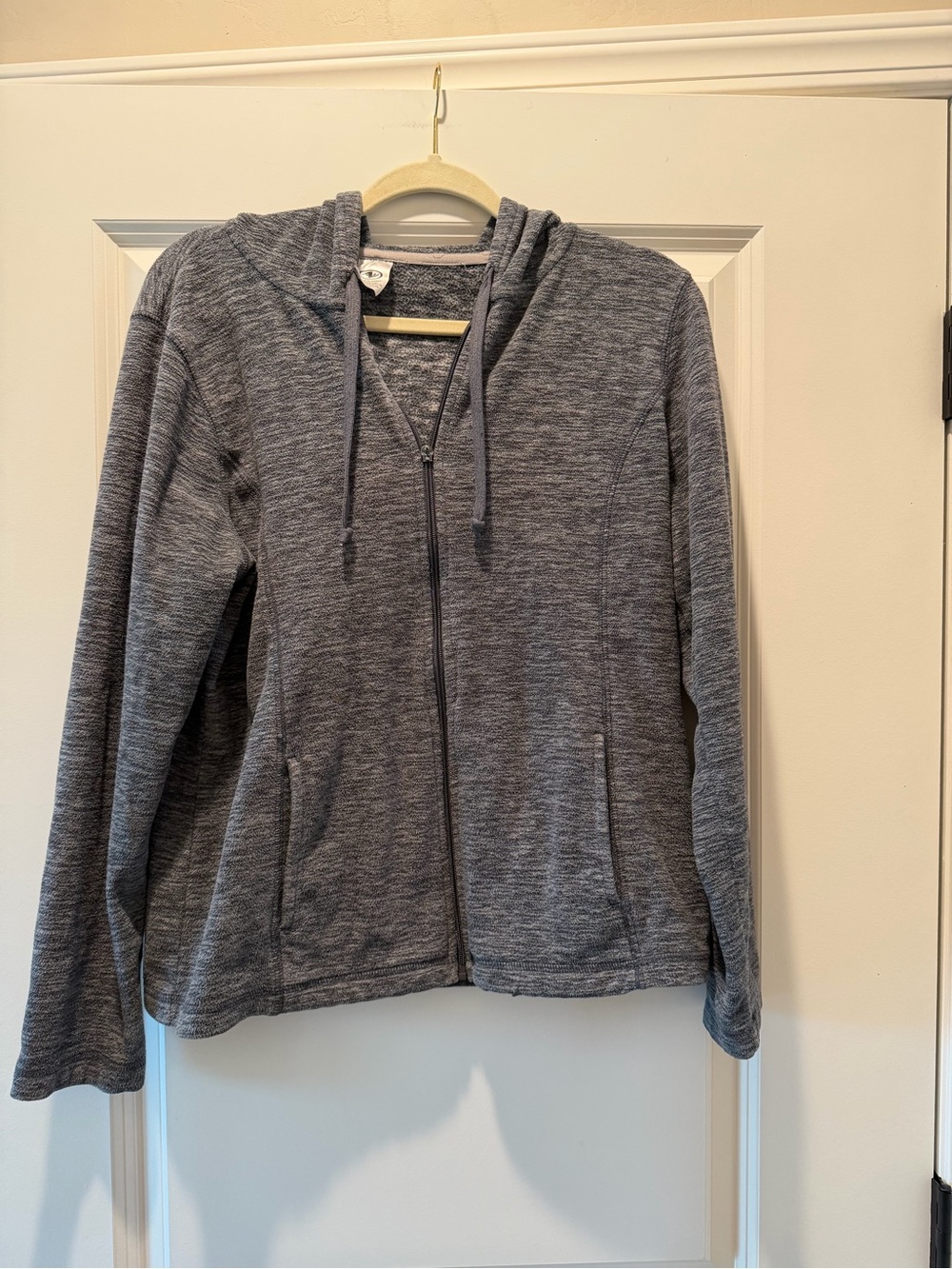 Women’s Zip-Up Sweater